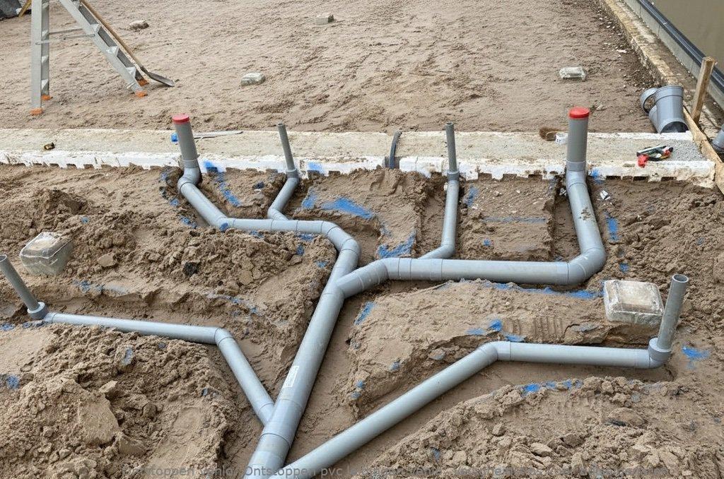 Ontstoppen pvc leidingen Venlo: Veiligheidstips voor huiseigenaren